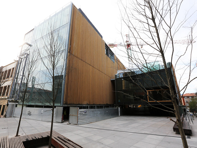 Escuela de Música, Getxo. Viga laminada de roble