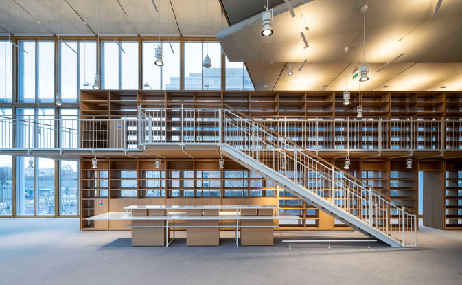 fachada con muro cortina de madera en la obra que Renzo Piano ha hecho en Maison de l’Ordre des Avocats Paris Francia