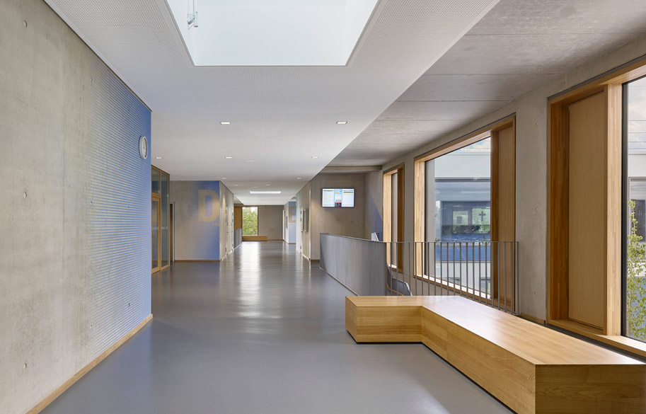 Viga Laminada de Roble, muro cortina de madera. Proyecto Gymnasium München Nord