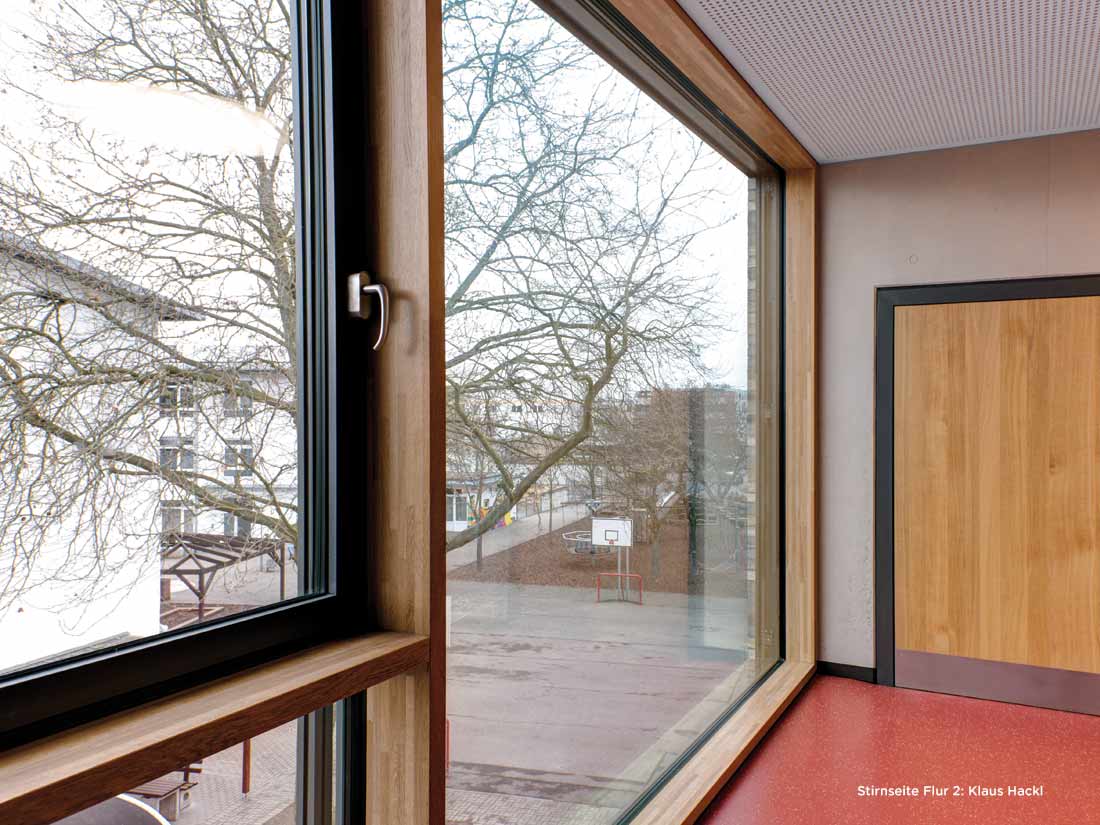 Proyecto VIGAM. Muro cortina de madera. Escuela Gretje Ahlrichs, Mannheim
