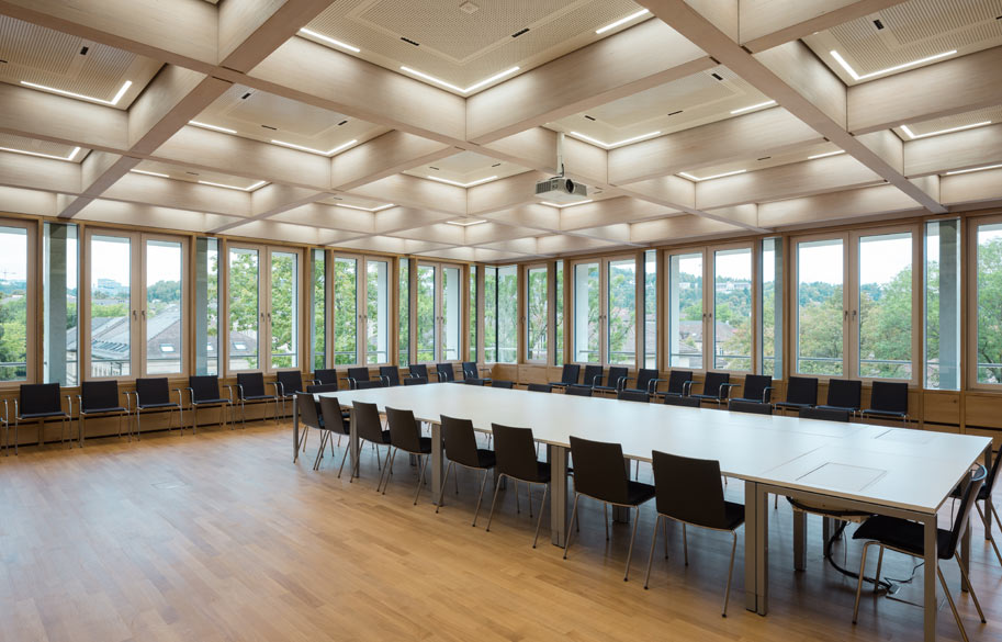 Muro cortina de madera. Proyecto Rathaus Tübingen 